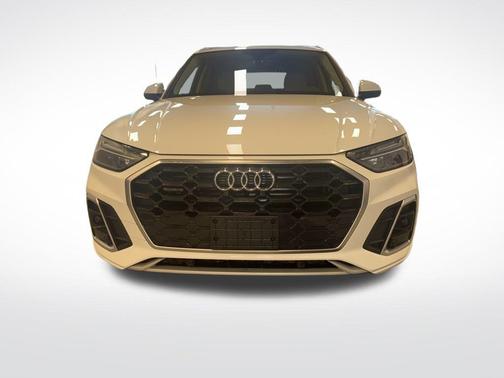2022 Audi Q5 45 S line quattro Premium
