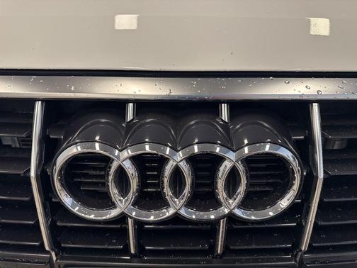 2025 Audi Q3 45 S line Premium