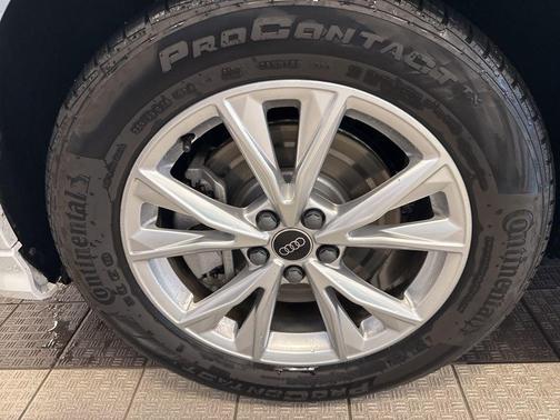 2025 Audi Q3 45 S line Premium