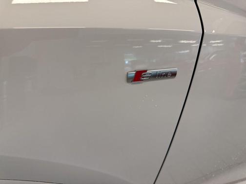 2025 Audi Q3 45 S line Premium