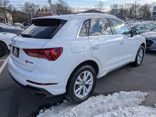 2025 Audi Q3 45 S line Premium