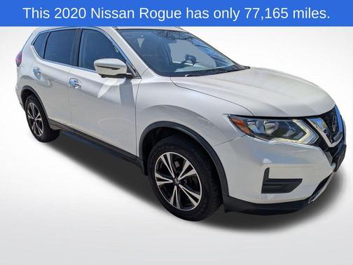 White 2020 Nissan Rogue SV