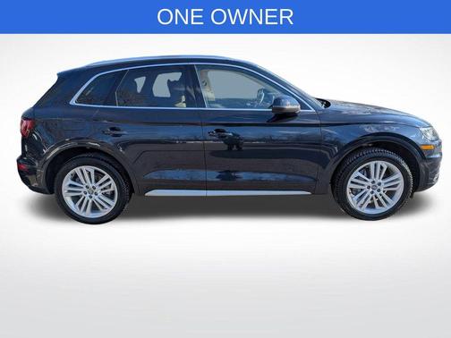 2020 Audi Q5 40 Premium Plus