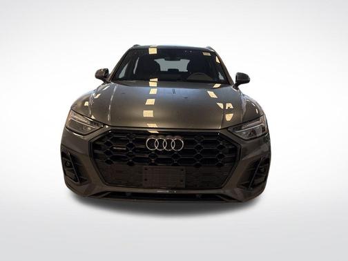 2025 Audi Q5 45 S line quattro Premium