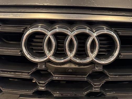 2022 Audi Q5 Premium Plus 45 TFSI S line quattro S tronic