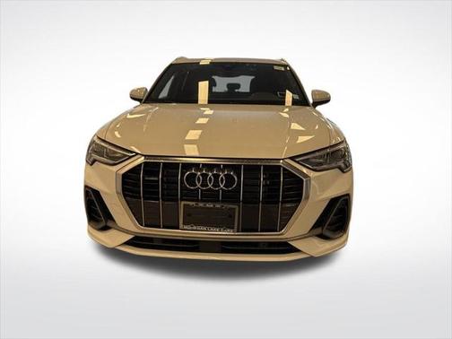 2024 Audi Q3 Premium 45 TFSI S line quattro Tiptronic
