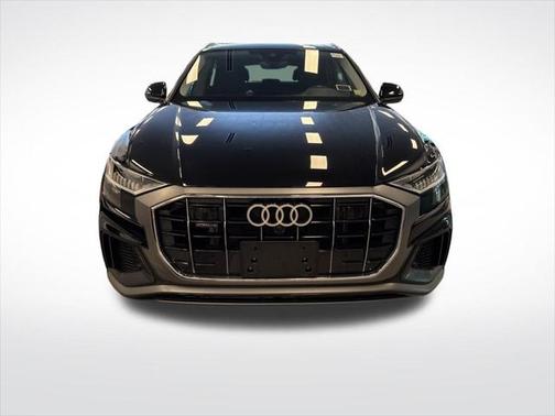 2023 Audi Q8 Premium Plus 55 TFSI quattro Tiptronic