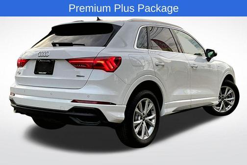 2024 Audi Q3 45 S line Premium