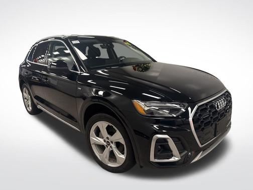 2023 Audi Q5 45 S line quattro Premium