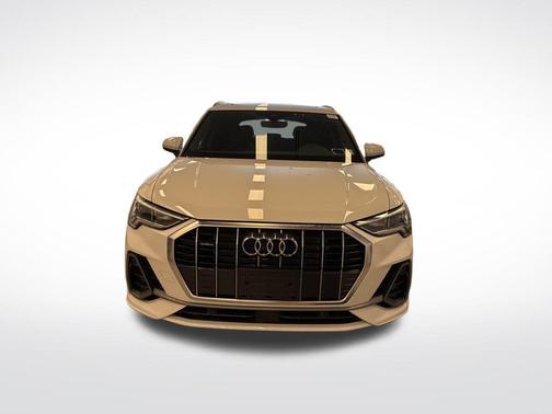 2024 Audi Q3 45 S line Premium