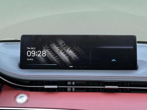 2023 Genesis GV70 2.5T