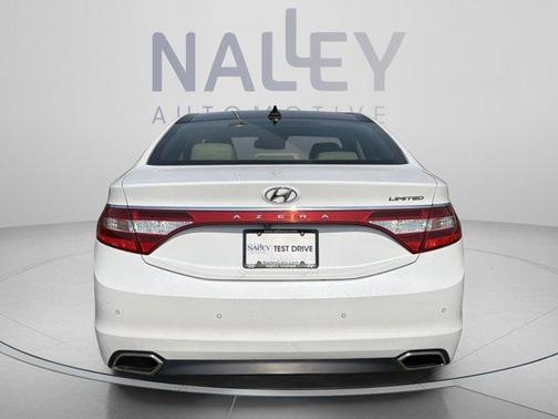 Hyper White 2017 Hyundai Azera Limited
