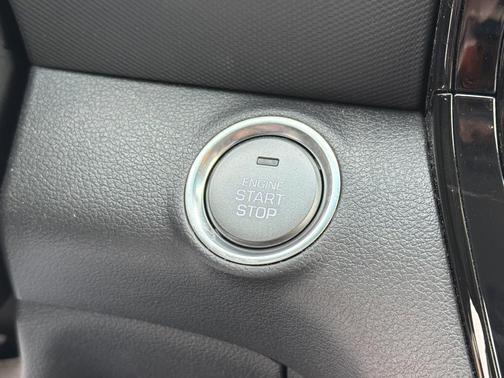 2022 Hyundai IONIQ Hybrid SE