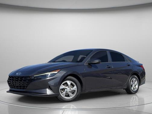 2021 Hyundai ELANTRA SE