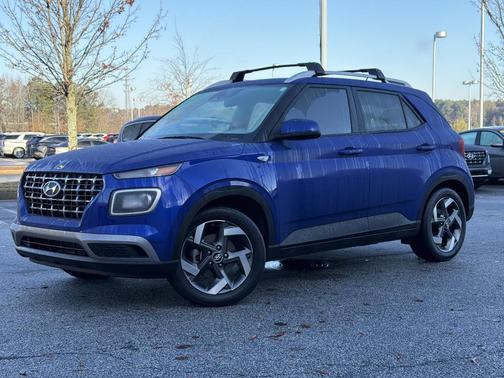 2024 Hyundai VENUE SEL