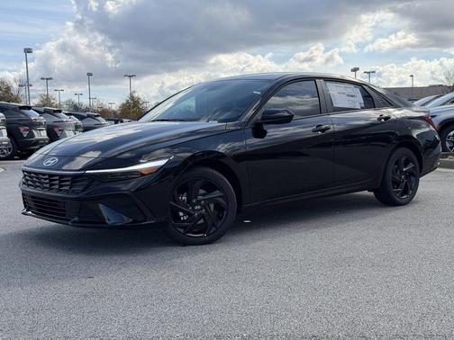 2026 Hyundai ELANTRA SEL