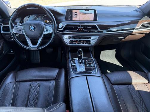2016 BMW 750 i xDrive