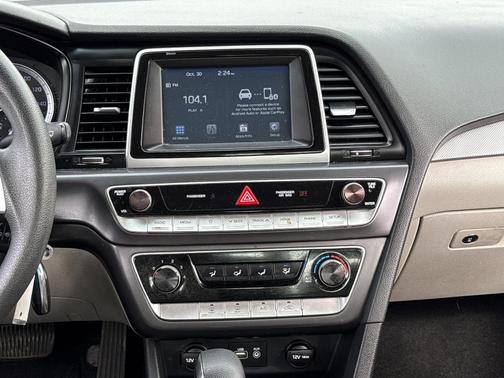 2019 Hyundai SONATA SE