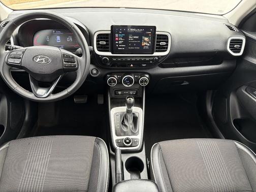 2023 Hyundai VENUE Limited