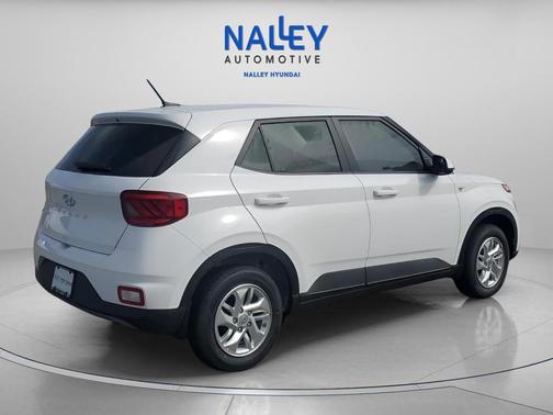 2025 Hyundai VENUE SE