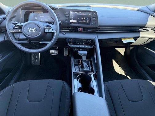 2026 Hyundai ELANTRA SEL