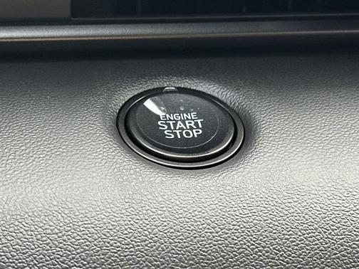 2026 Hyundai ELANTRA SEL