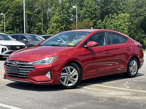 2019 Hyundai ELANTRA SEL