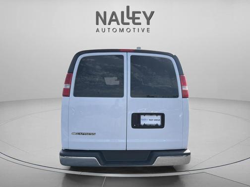 2020 Chevrolet Express 2500 LT