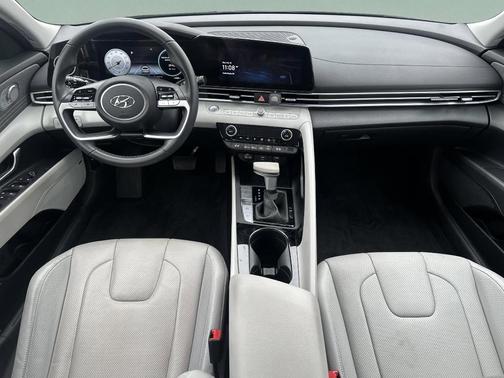 2023 Hyundai ELANTRA HEV Limited