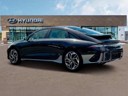 2025 Hyundai IONIQ 6 SEL