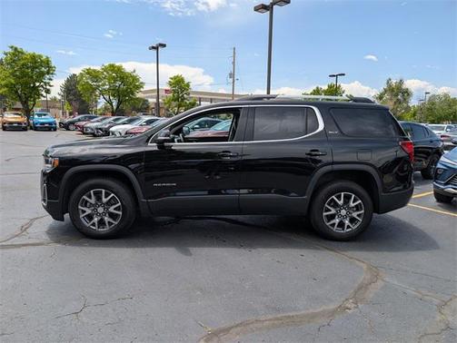 2023 GMC Acadia AWD SLT