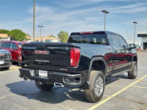 2022 GMC Sierra 1500 AT4