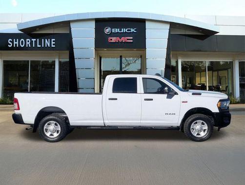 2022 RAM 2500 Tradesman Crew Cab 4x4 8' Box
