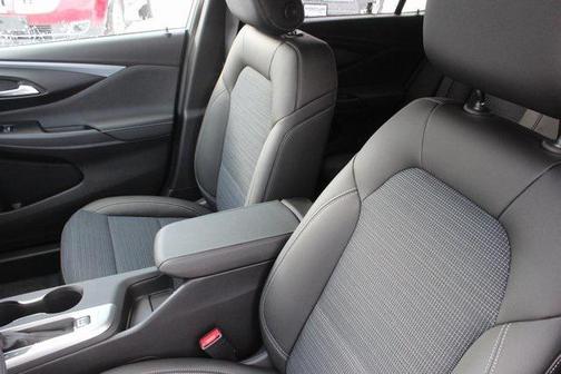 2025 Buick Envista Preferred FWD
