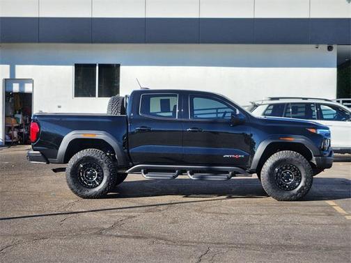 2024 GMC Canyon AT4X