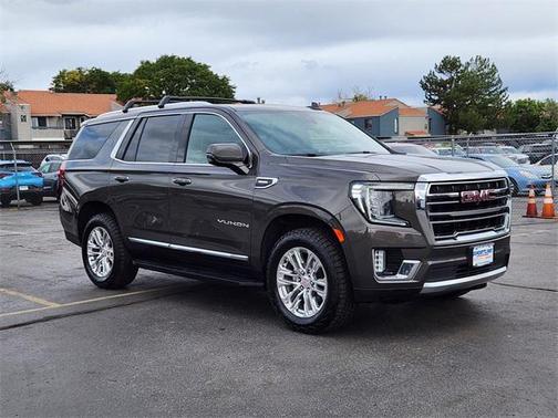2021 GMC Yukon SLT