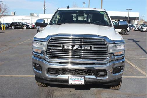 2022 RAM 3500 Laramie Crew Cab 4x4 8' Box