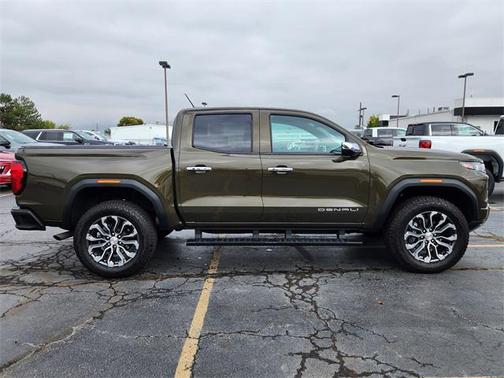 2025 GMC Canyon Denali