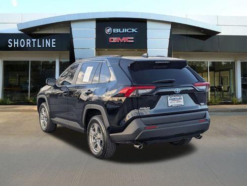 2022 Toyota RAV4 Hybrid LE