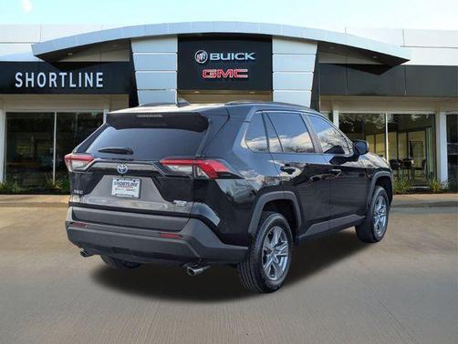 2022 Toyota RAV4 Hybrid LE