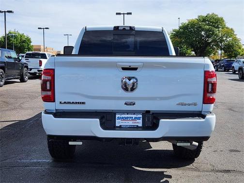 2023 RAM 2500 Laramie Crew Cab 4x4 6'4' Box