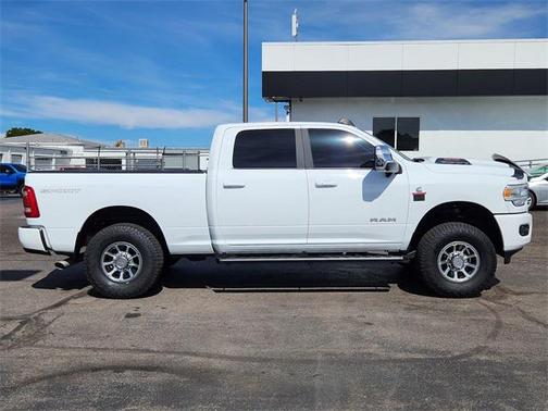 2023 RAM 2500 Laramie Crew Cab 4x4 6'4' Box
