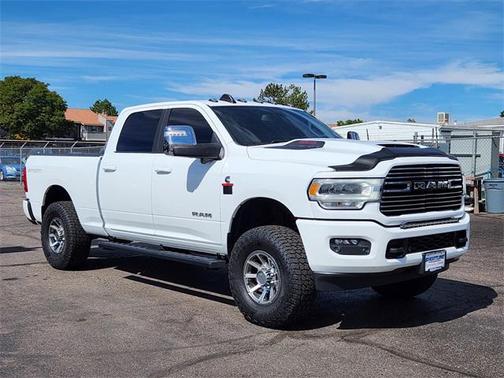 2023 RAM 2500 Laramie Crew Cab 4x4 6'4' Box