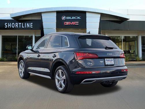 Moonlight Blue Metallic 2020 Audi Q5 45 Premium Plus