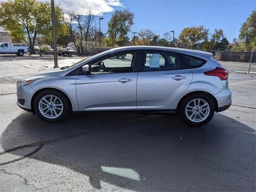 Photo 5 of 34 of 2018 Ford Focus SE