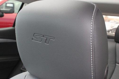 2025 Buick Envision Sport Touring AWD