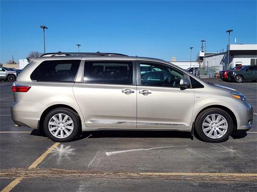 2017 Toyota Sienna Limited Premium