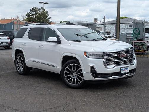 2020 GMC Acadia Denali
