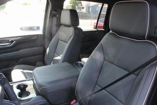 2025 GMC Yukon XL 4WD Elevation