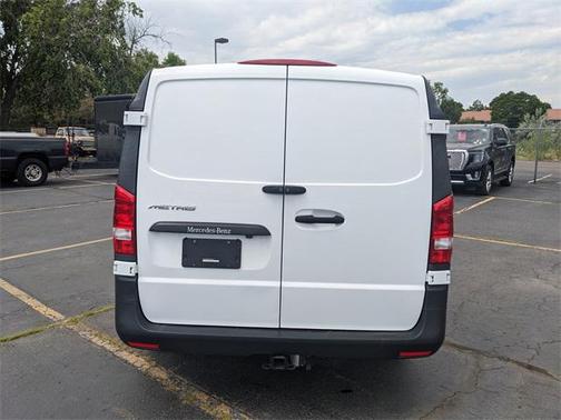 2021 Mercedes-Benz Metris Base